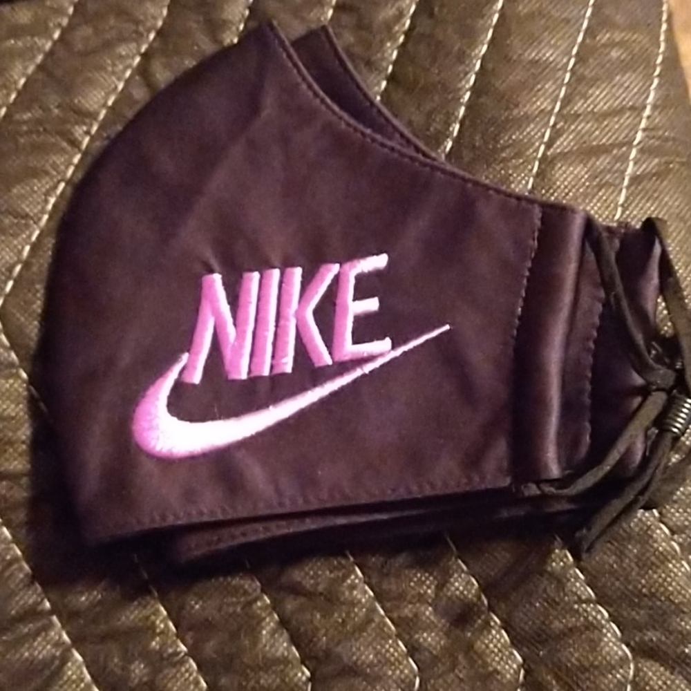 Nice mask blk/purp